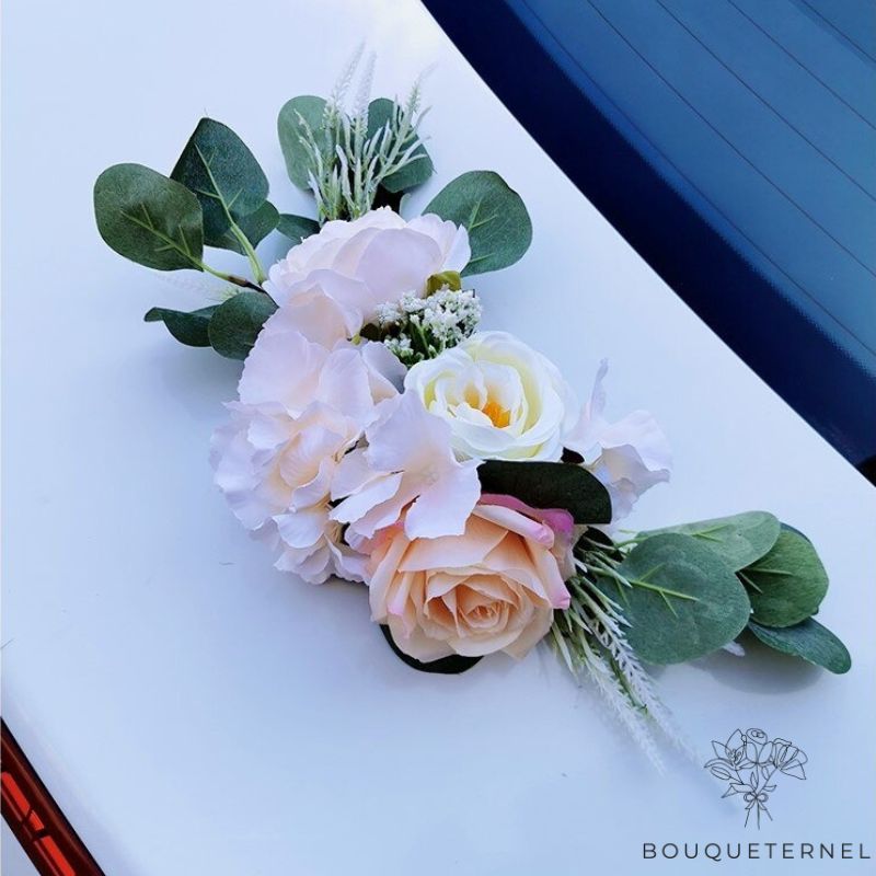Bouquet de Fleurs Blanches pour Voiture de Mariage