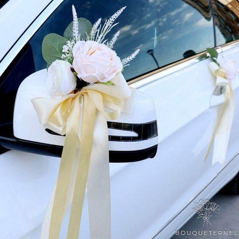 Bouquet de Fleurs Blanches pour Voiture de Mariage