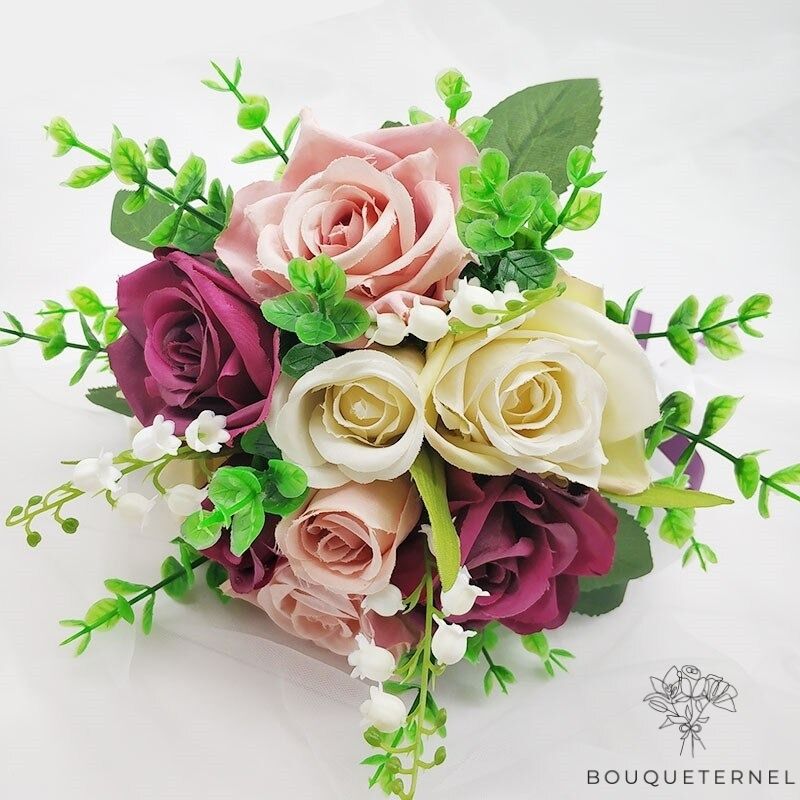Bouquet de Fleurs de Mariage Simple Violettes & Blanches