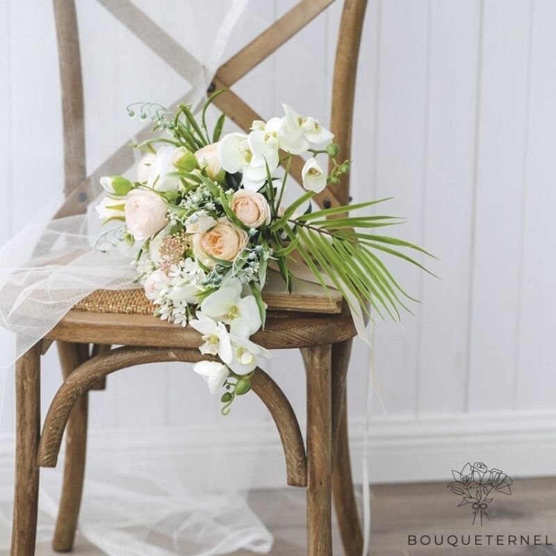 Bouquet de Mariée en Cascade Champêtre