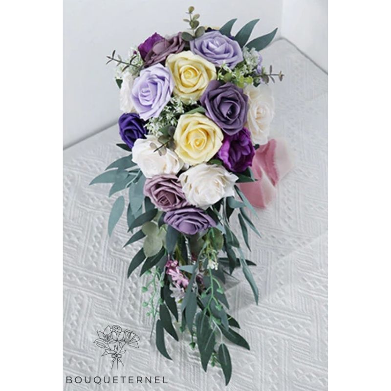 Bouquet de Mariée qui Tombe Violettes