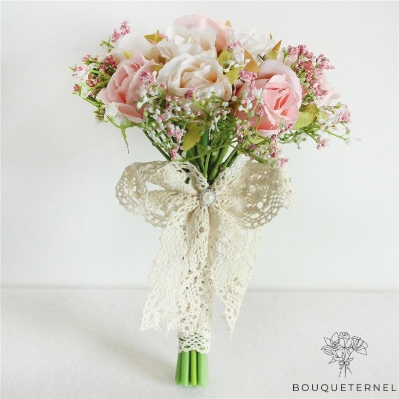 Bouquet de Mariée Simple & Original Roses Pâles & Blanches