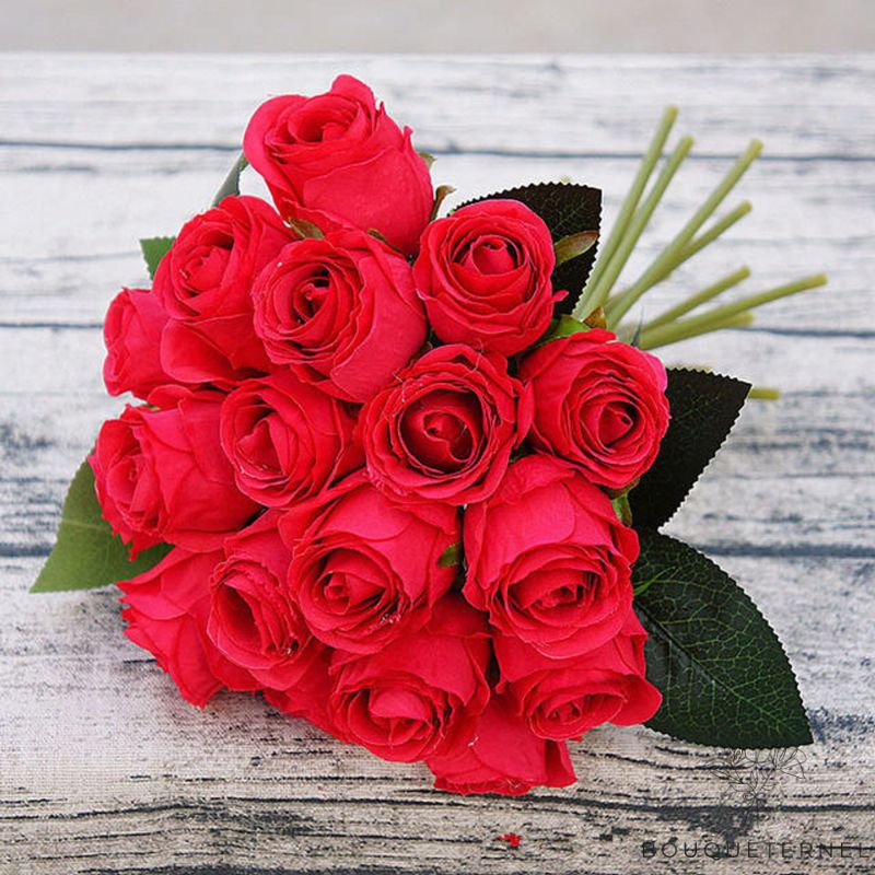 Bouquet de Fleurs de Roses Rouges Artificielles Rouge