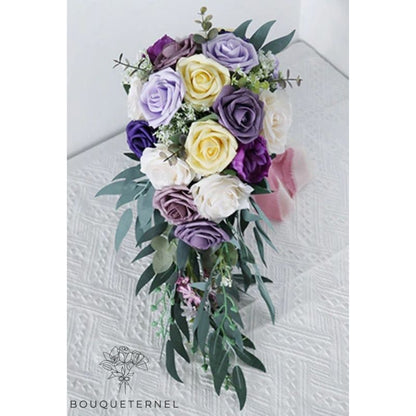 Bouquet de Mariée qui Tombe Violettes