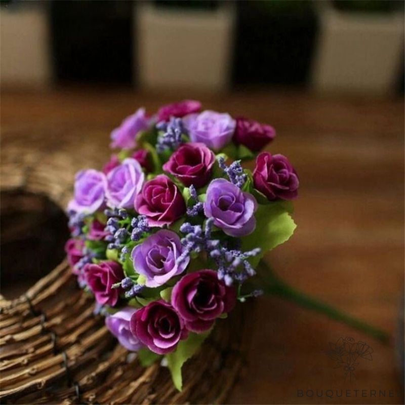 Composition Florale de Deuil Moderne Violette