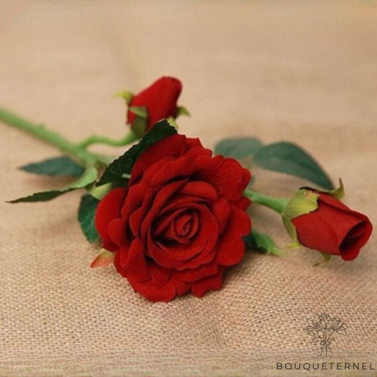 Rose Rouge en Soie Rouge