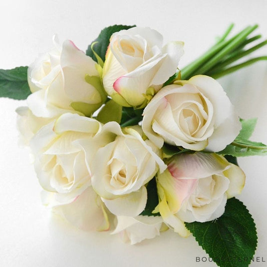 Roses Artificielles en Soie Blanche